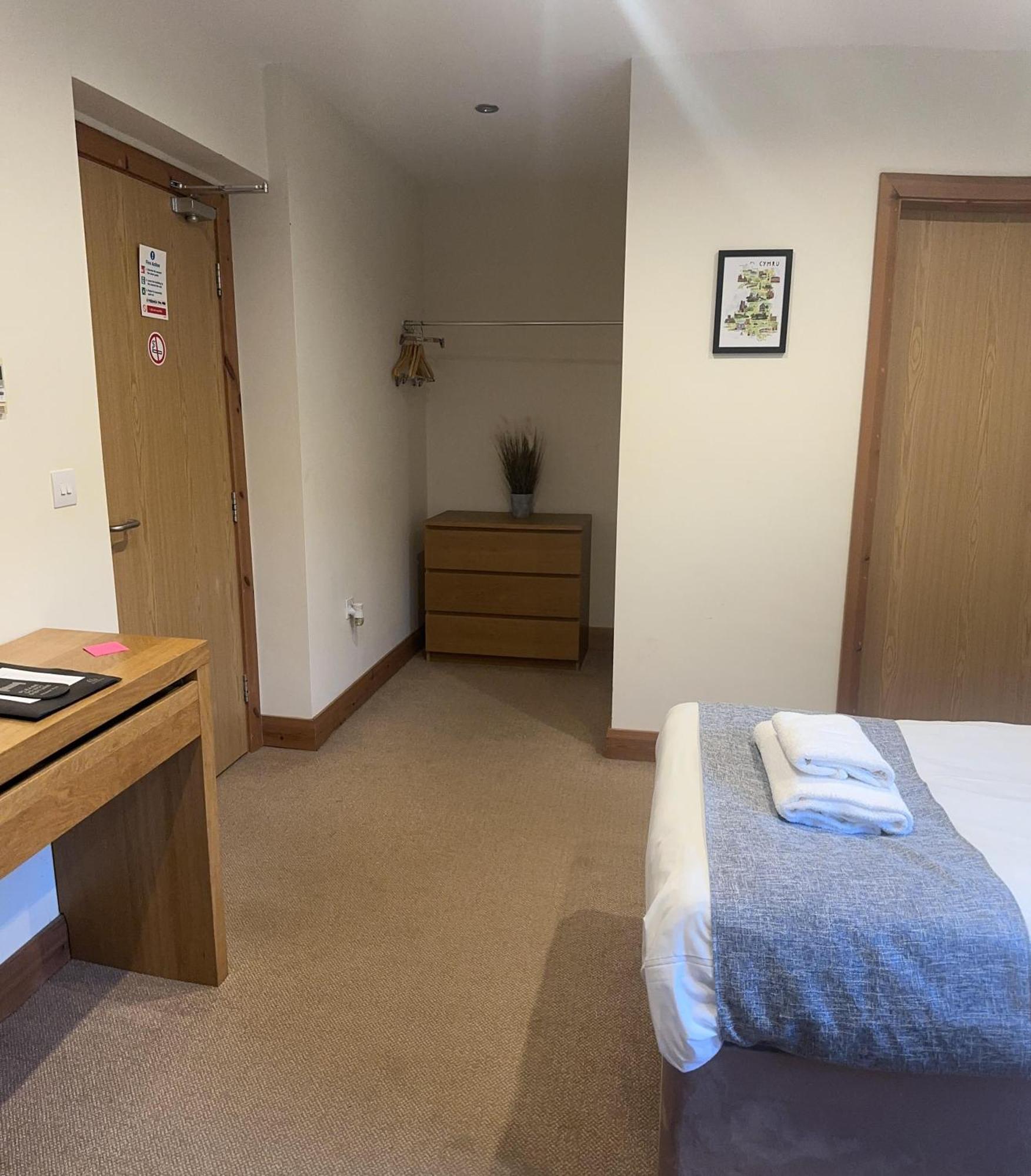 Afan Lodge Port Talbot Bagian luar foto